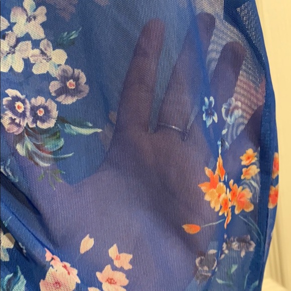 Urban Outfitters Size M see through cinched top - Picture 7 of 7